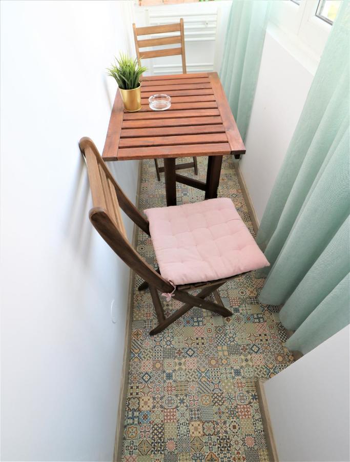 Lovely City Center Apartment - Free Minibar Bucureşti Exterior foto